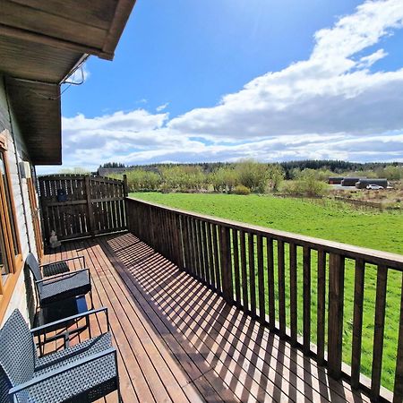 Villa Lomond 4 With Private Hot Tub - Fife - Loch Leven - Lomond Hills Kelty Esterno foto